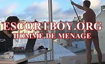 Homme de ménage Escort Naturiste