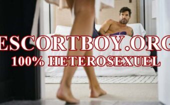 Escort boy Paris haut de gamme discret